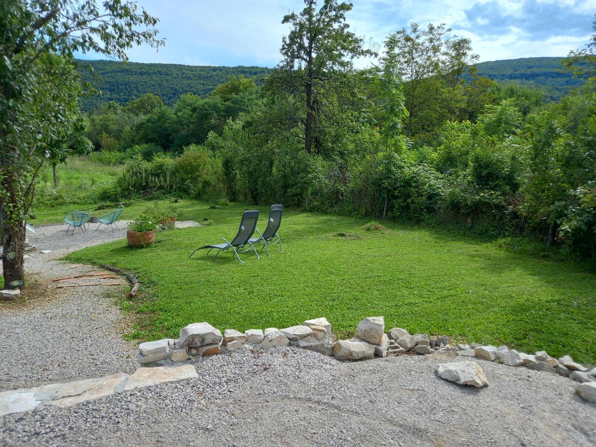 Plitvice Valley Apartments Licko Petrovo Selo Стая снимка