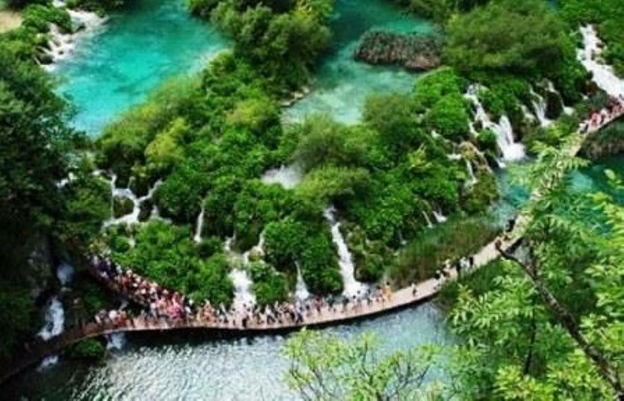 Plitvice Valley Apartments Licko Petrovo Selo Екстериор снимка